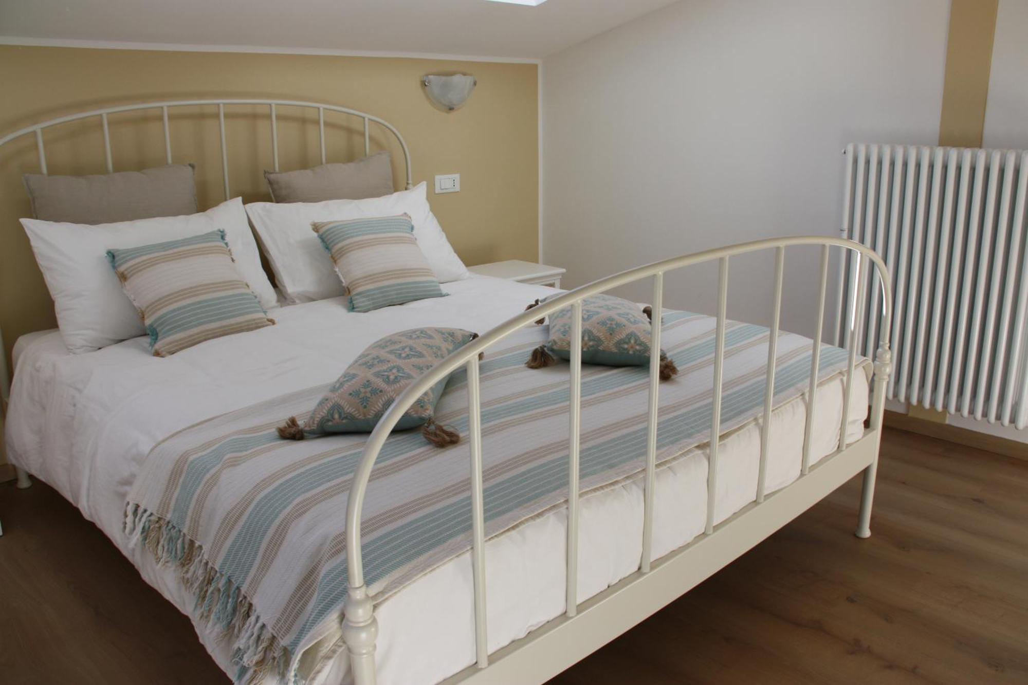 Faggeto Lario B&B Le Magnolie מראה חיצוני תמונה